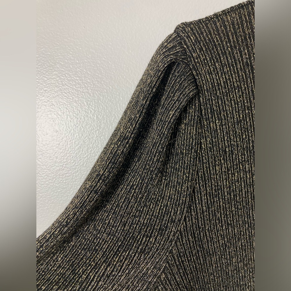 Women’s LOFT Black and Gold Sweater Size Large - Picture 8 of 10